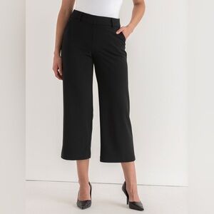 Ricki’s Black Wide Leg Crop Pants Size M